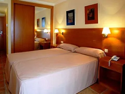 Dona Catalina Hotell 3*