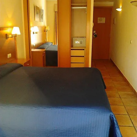 Dona Catalina Hotell 3*